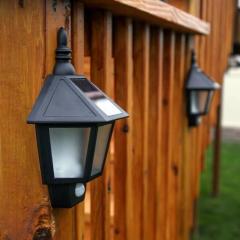 SOLAR WALL SENSOR LIGHT
